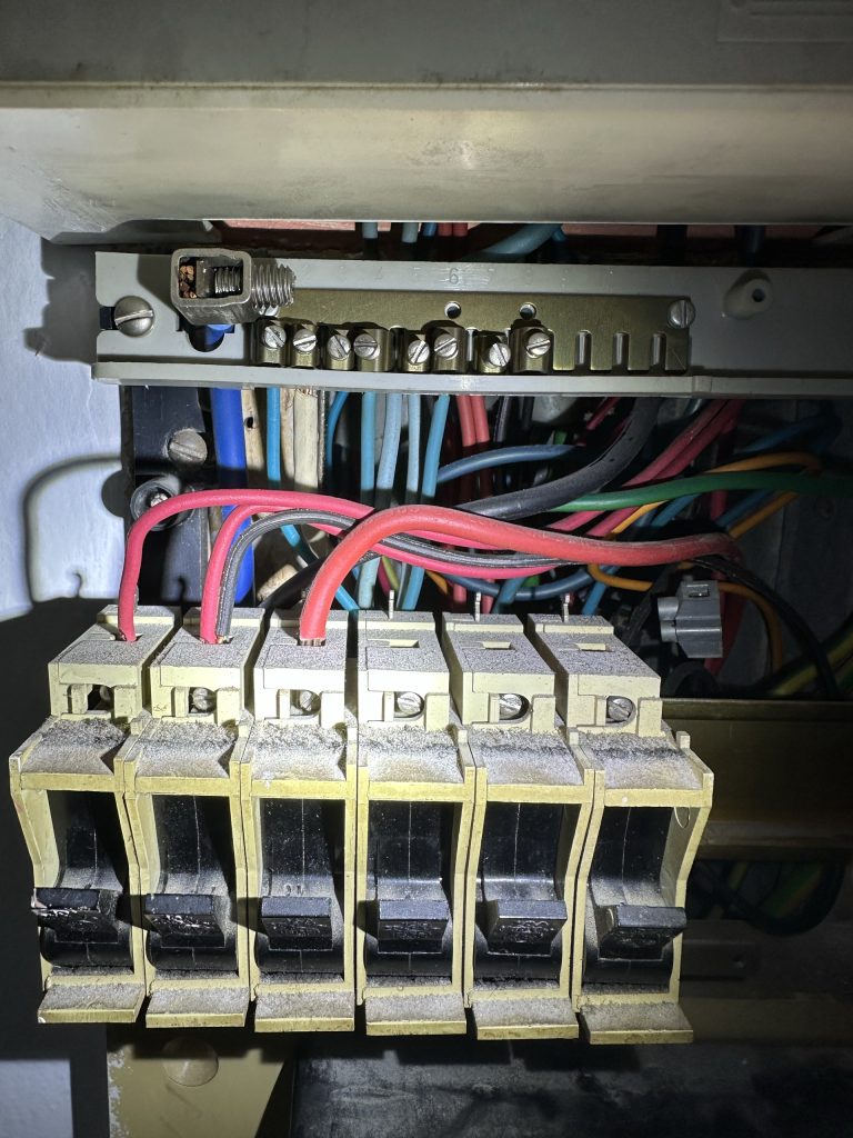 Mise en conformité et remise en état de tableau électrique